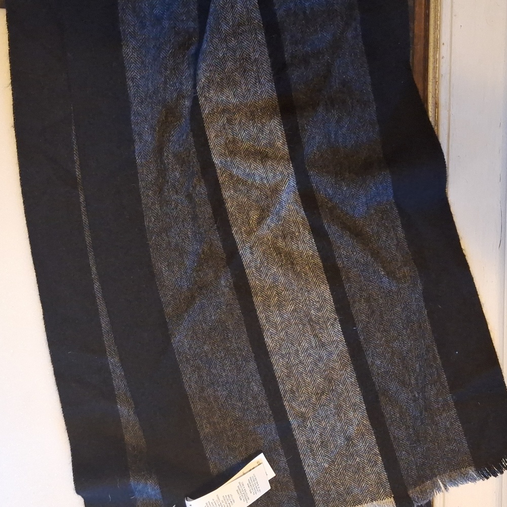 Coach varsity sport scarf